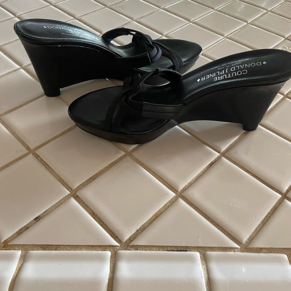 Donald J. Pliner Women's Black Wedge Sandals